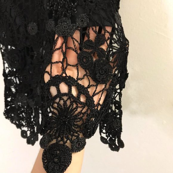 Vintage black embroidery crochet lace top - Picture 2 of 4